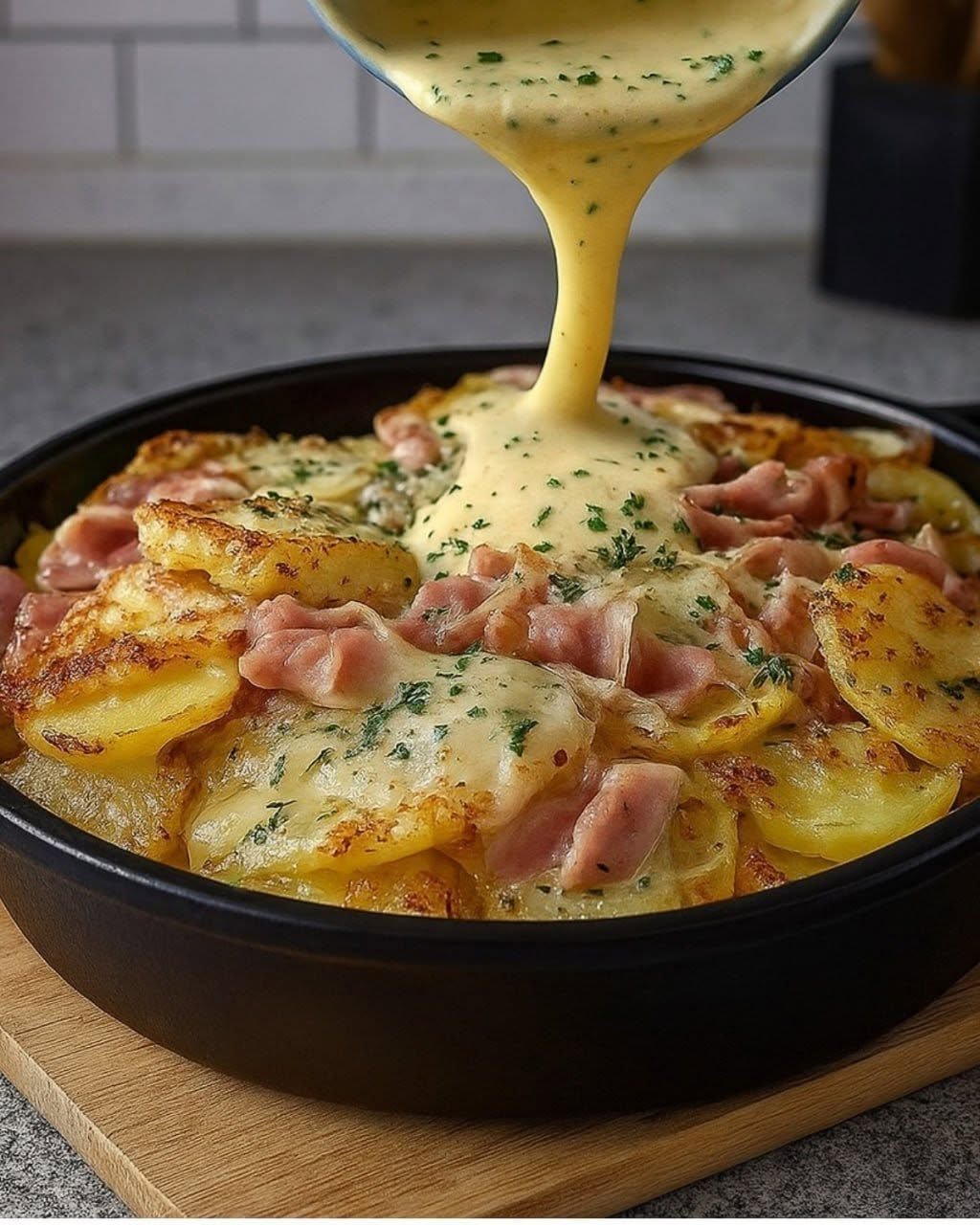 My family never leaves anything on their plate! This simple potato and ham dish is so delicious 134